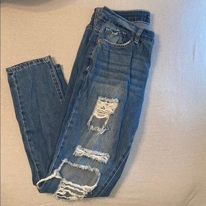 Fashion Nova ripped blue jeans nbw